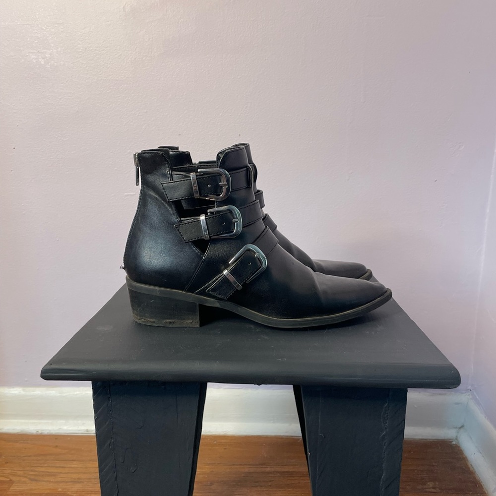 Black Boots